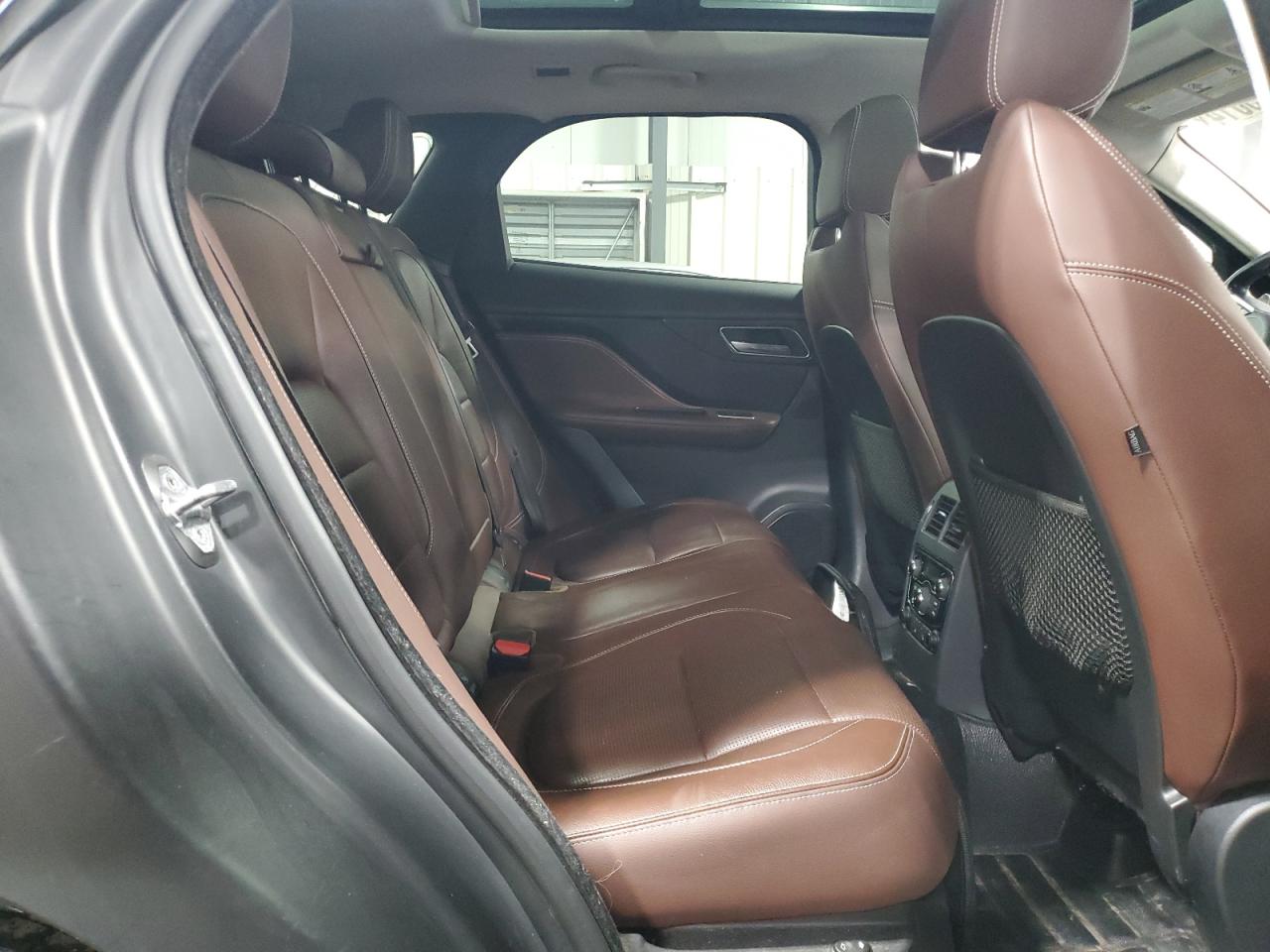 SADCM2FV9JA260526 2018 Jaguar F-Pace S