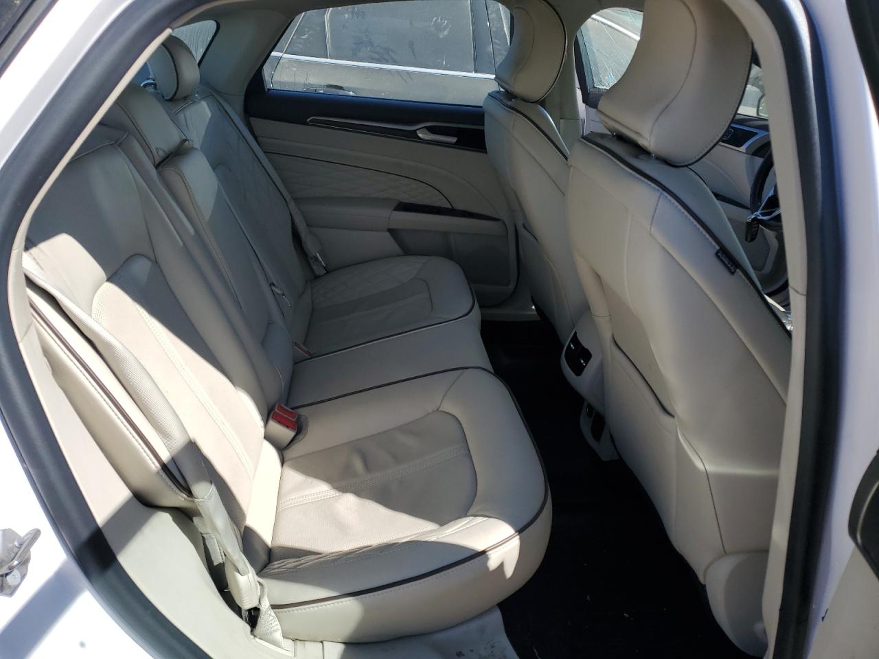 2017 Ford Fusion - Image 10