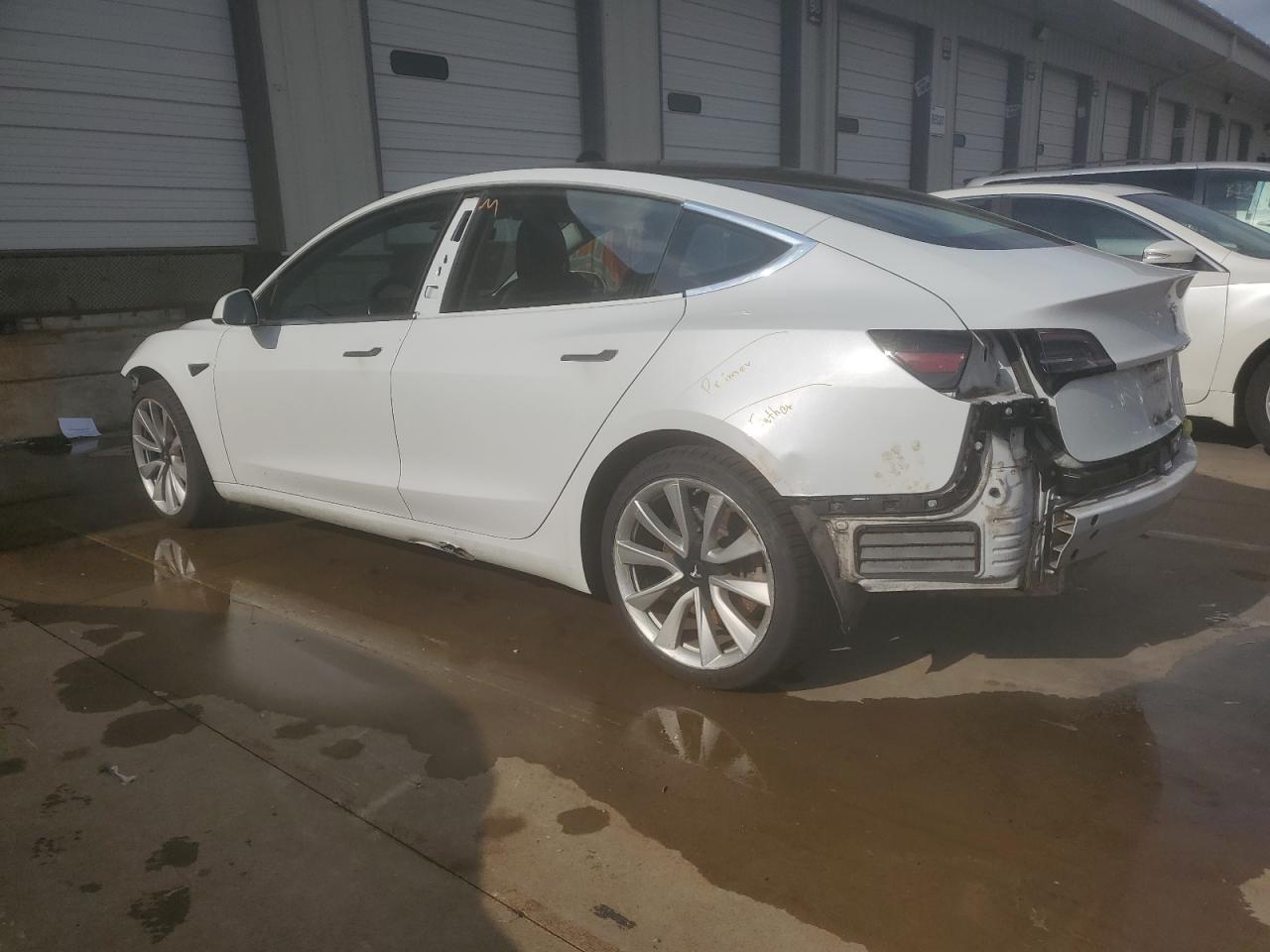 5YJ3E1EB0JF088999 2018 TESLA MODEL 3 - Image 2