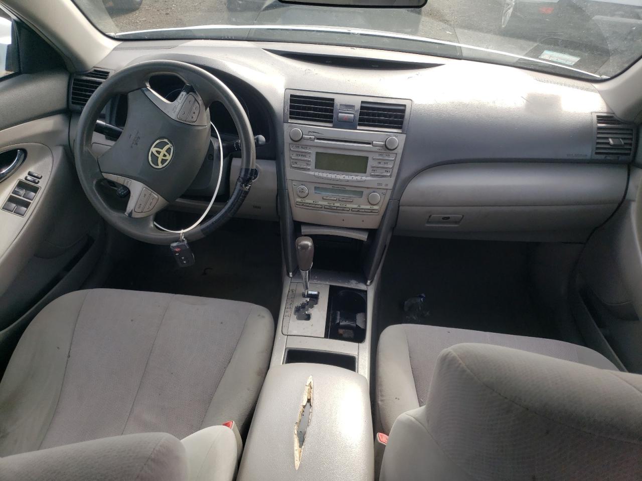 2011 Toyota Camry - Image 8