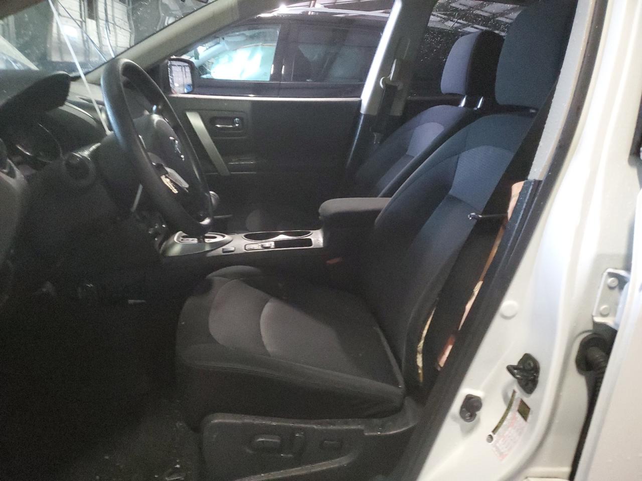 2013 Nissan Rogue - Image 7