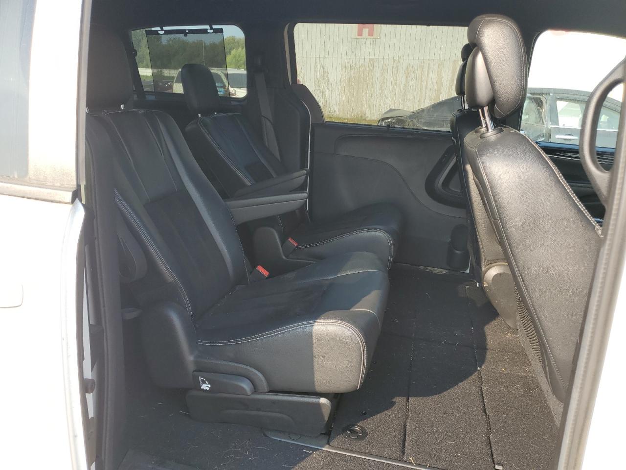 2015 Dodge Grand Caravan Sxt VIN: 2C4RDGCG4FR691383 Lot: 70803364