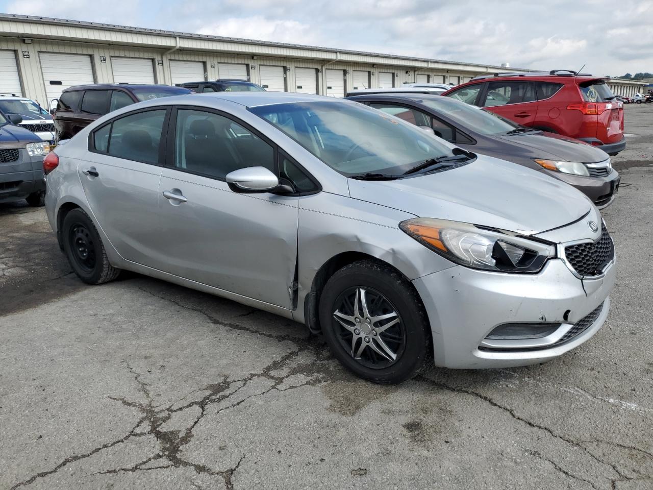 VIN KNAFK4A64E5220926 2014 KIA FORTE no.4