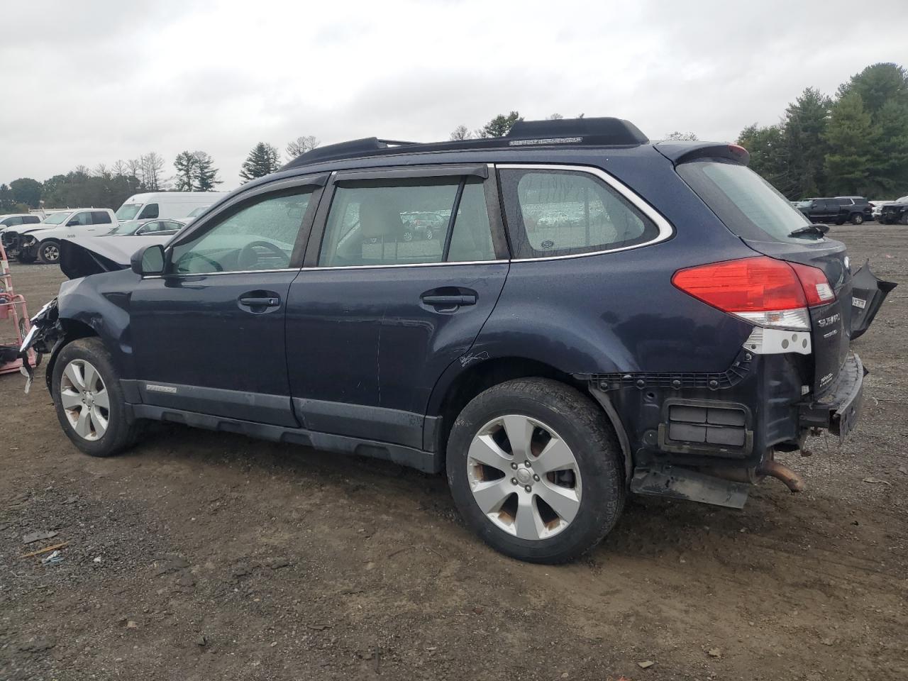 2012 Subaru Outback - Image 2