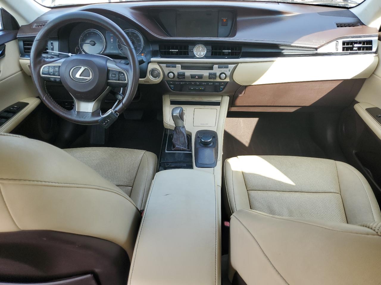 58ABK1GG0GU018484 2016 Lexus Es 350