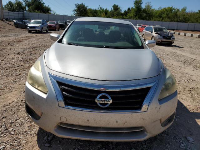 Sedans NISSAN ALTIMA 2013 Srebrny