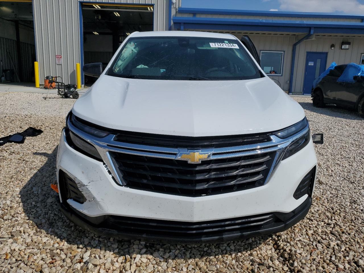 2023 Chevrolet Equinox - Image 5