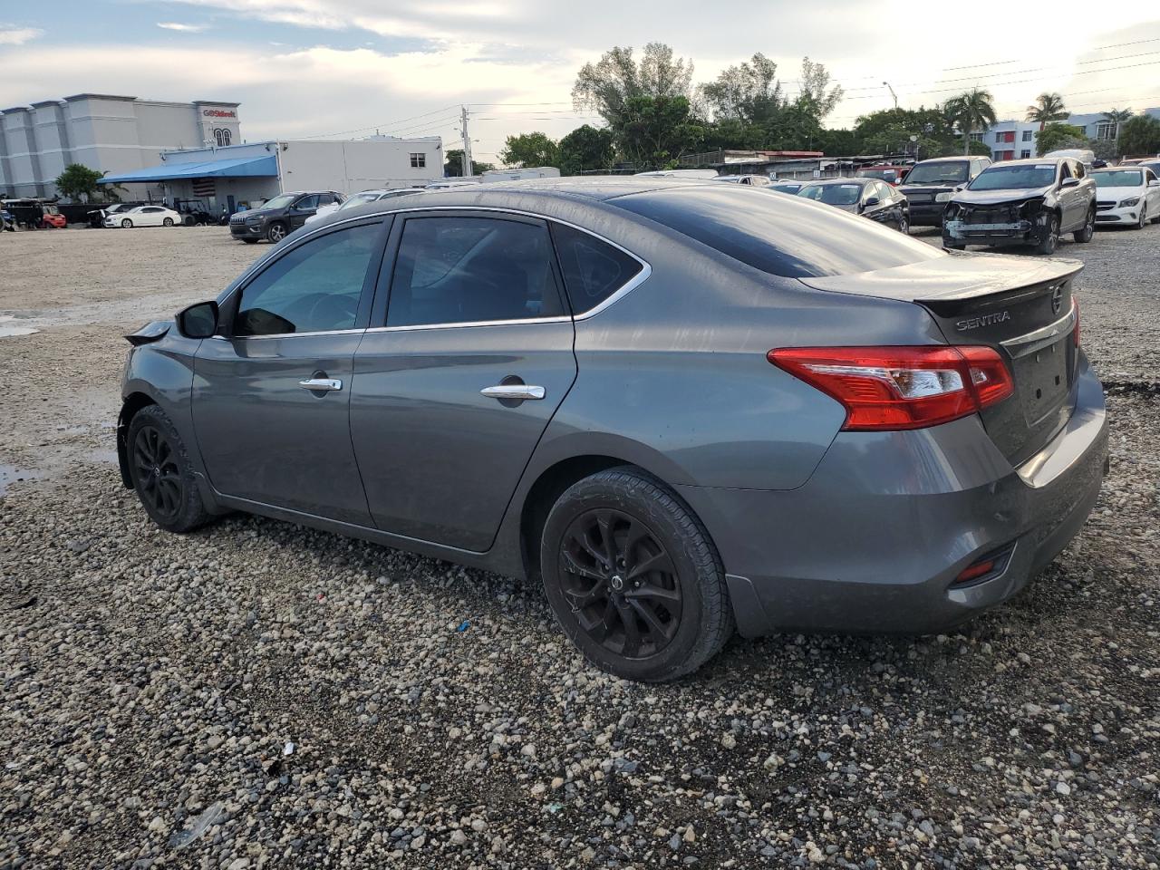 2018 Nissan Sentra - Image 2
