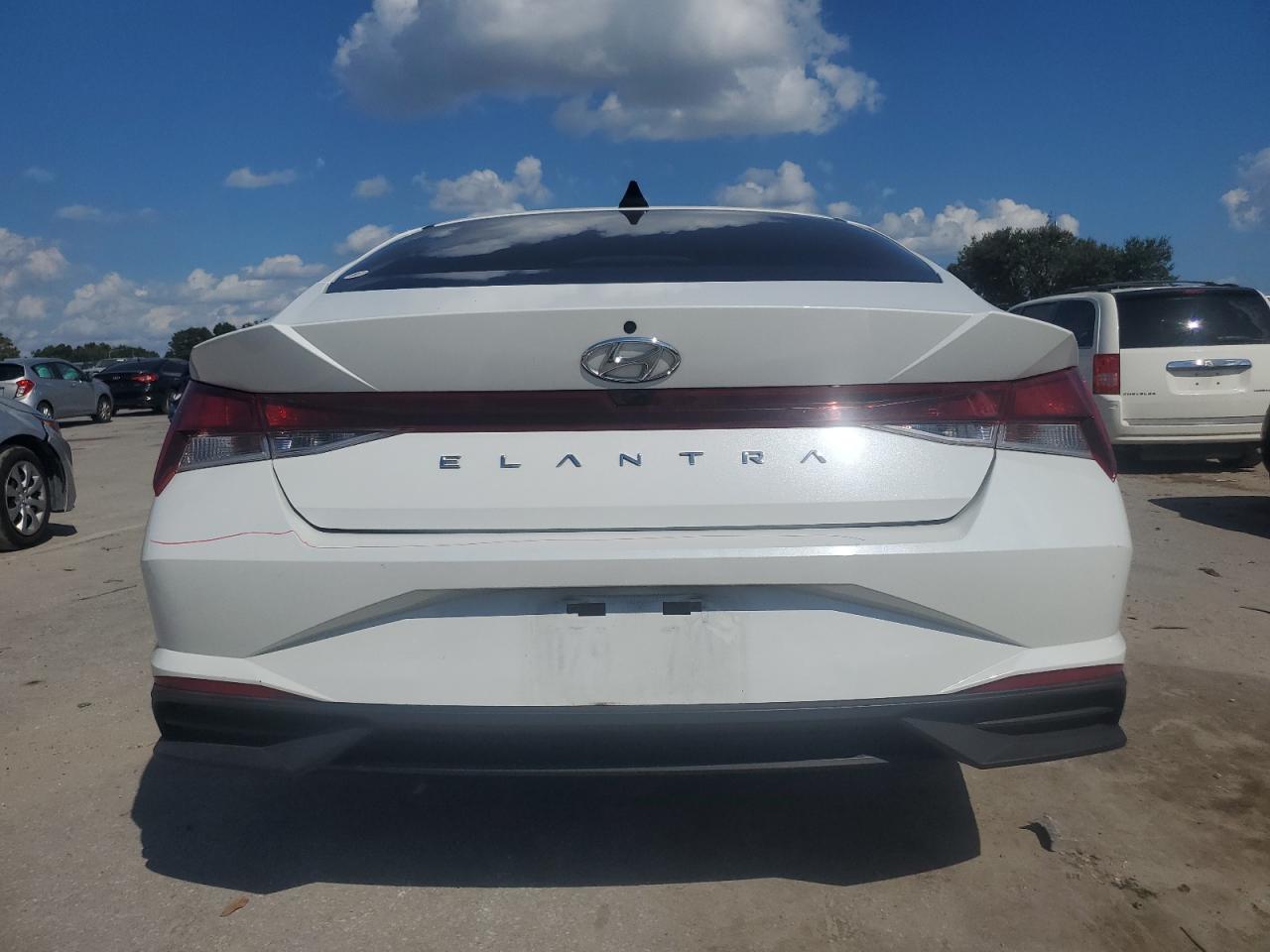 5NPLM4AG9NH085175 2022 Hyundai Elantra Sel