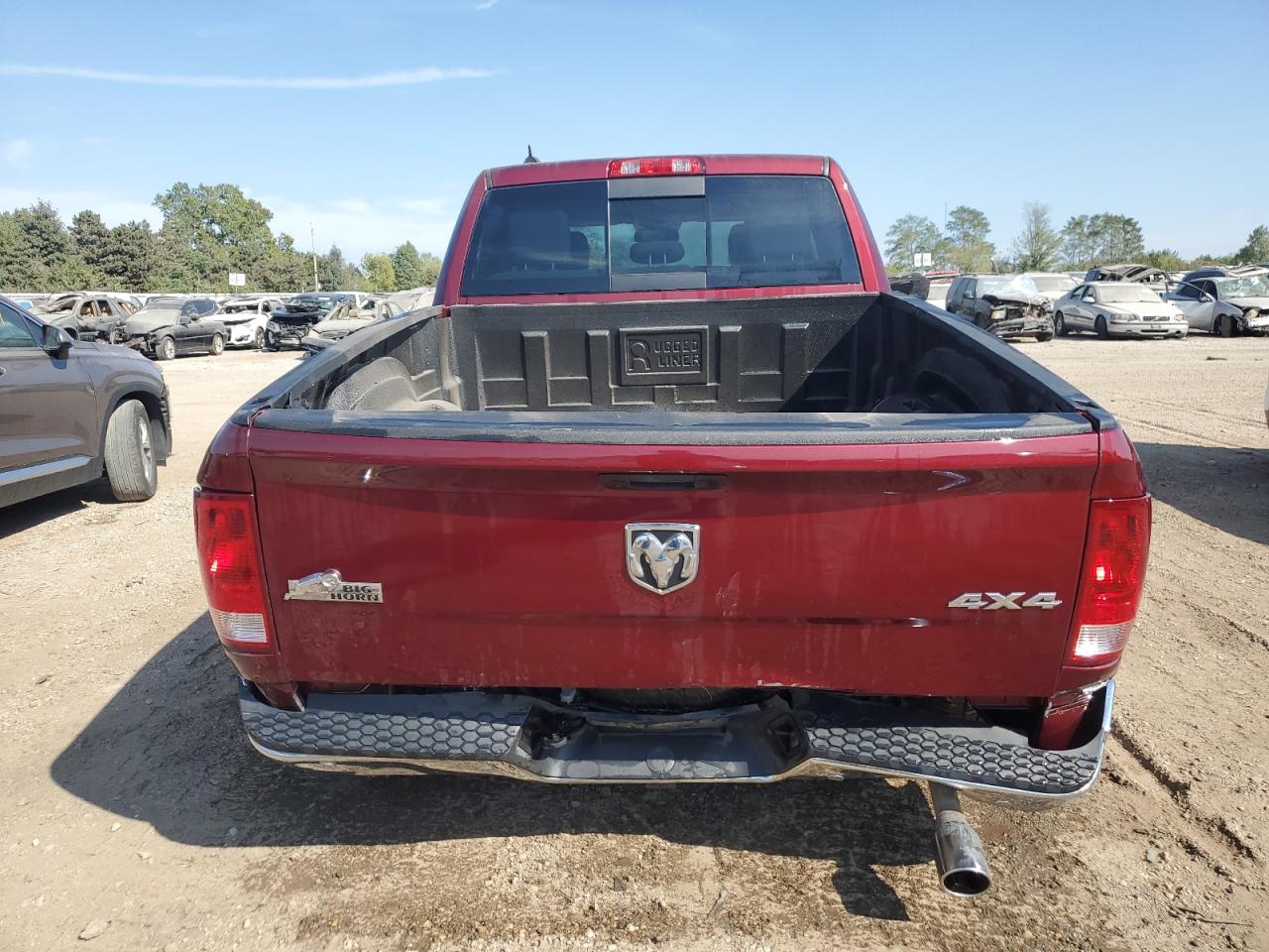 1C6RR7TT5KS666779 2019 Ram 1500 Classic Slt