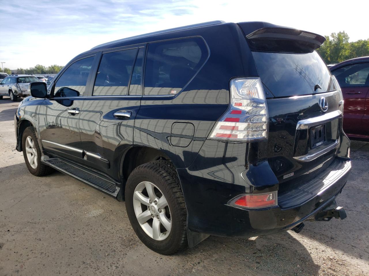 JTJBM7FX7G5125615 2016 LEXUS GX - Image 2