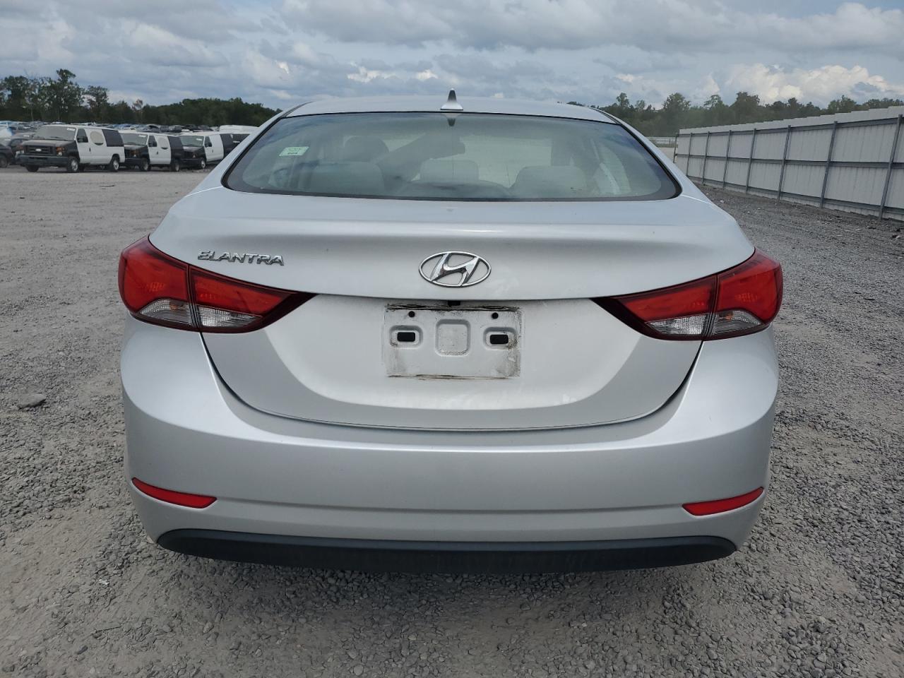 KMHDH4AE7EU062177 2014 Hyundai Elantra Se