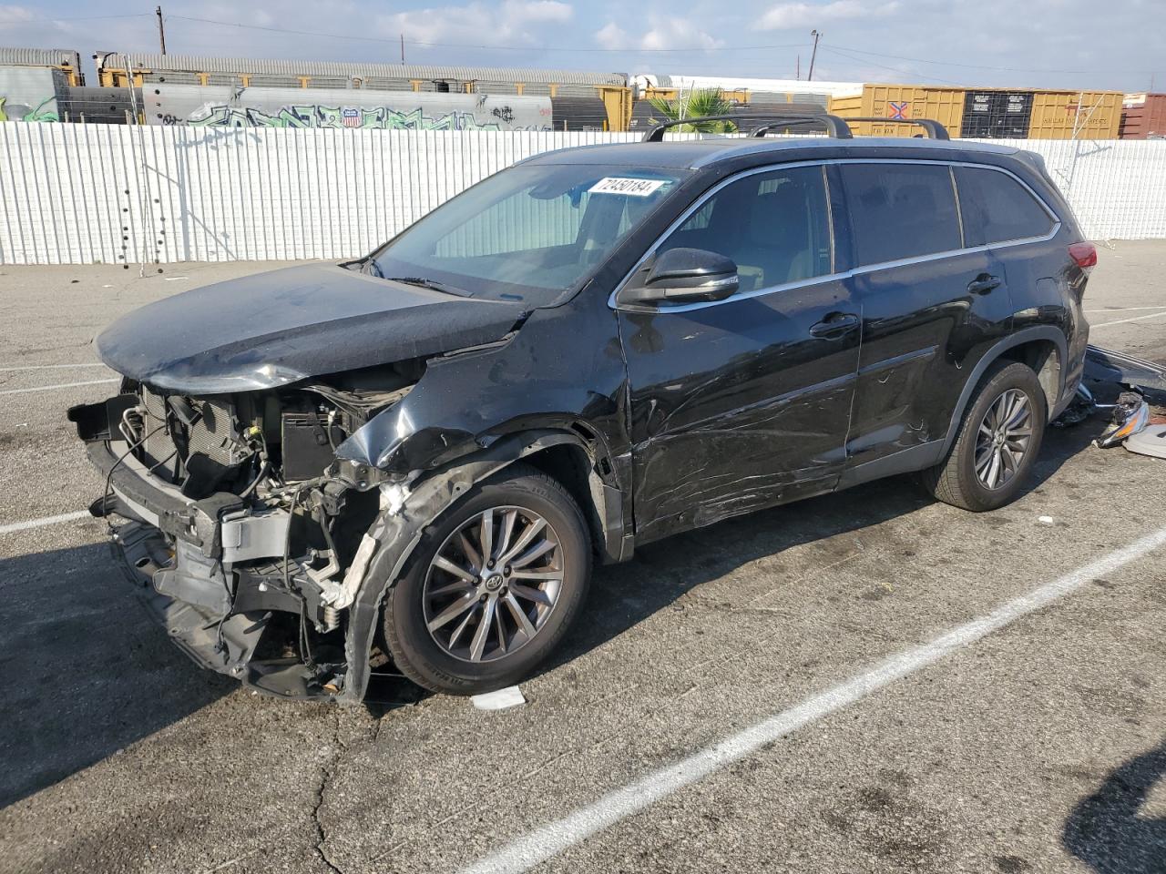 2019 Toyota Highlander - Image 1