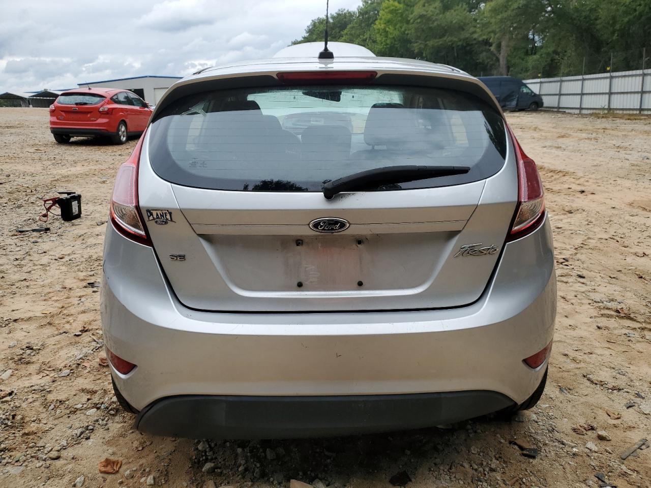 3FADP4EJ9FM130232 2015 Ford Fiesta Se