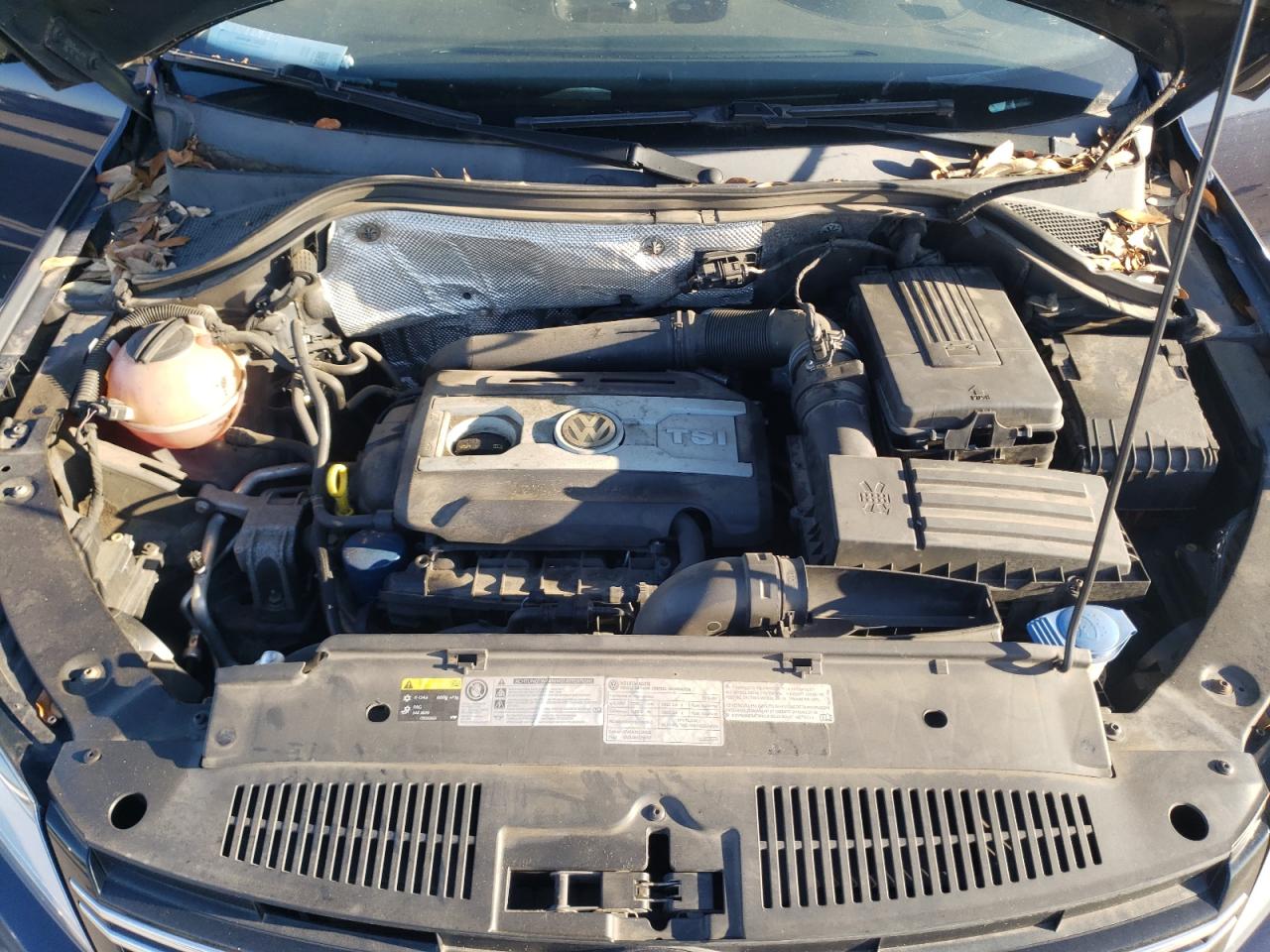 2016 Volkswagen Tiguan - Image 12
