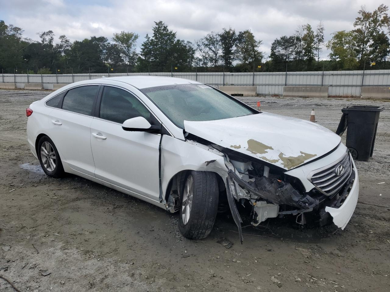 2016 Hyundai Sonata - Image 4