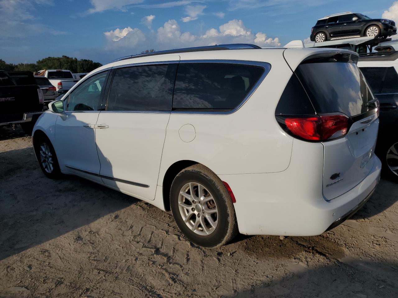 2020 Chrysler Pacifica - Image 2