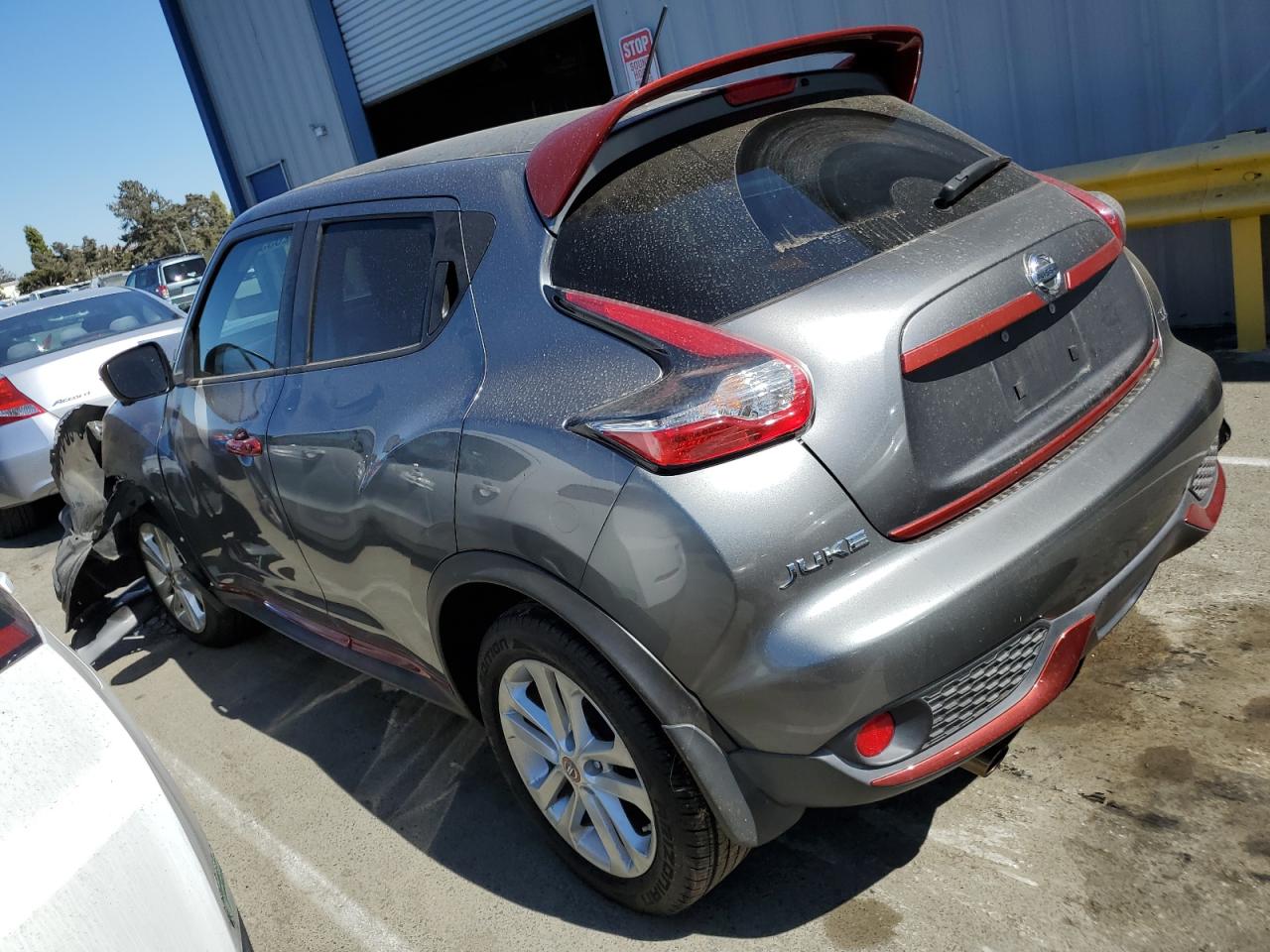 2015 Nissan Juke - Image 2