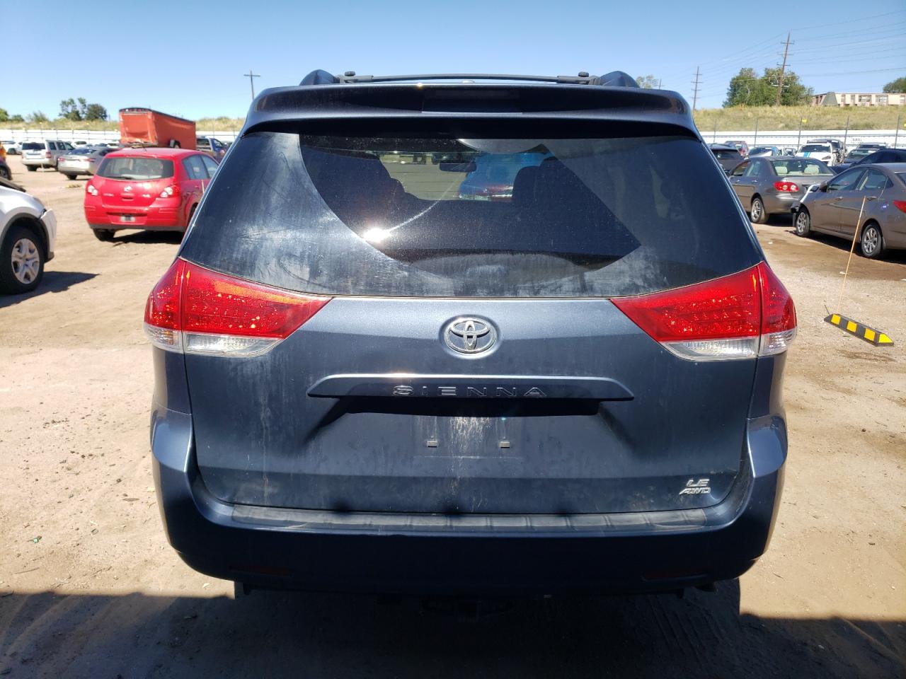 5TDJK3DC2ES079535 2014 Toyota Sienna Le