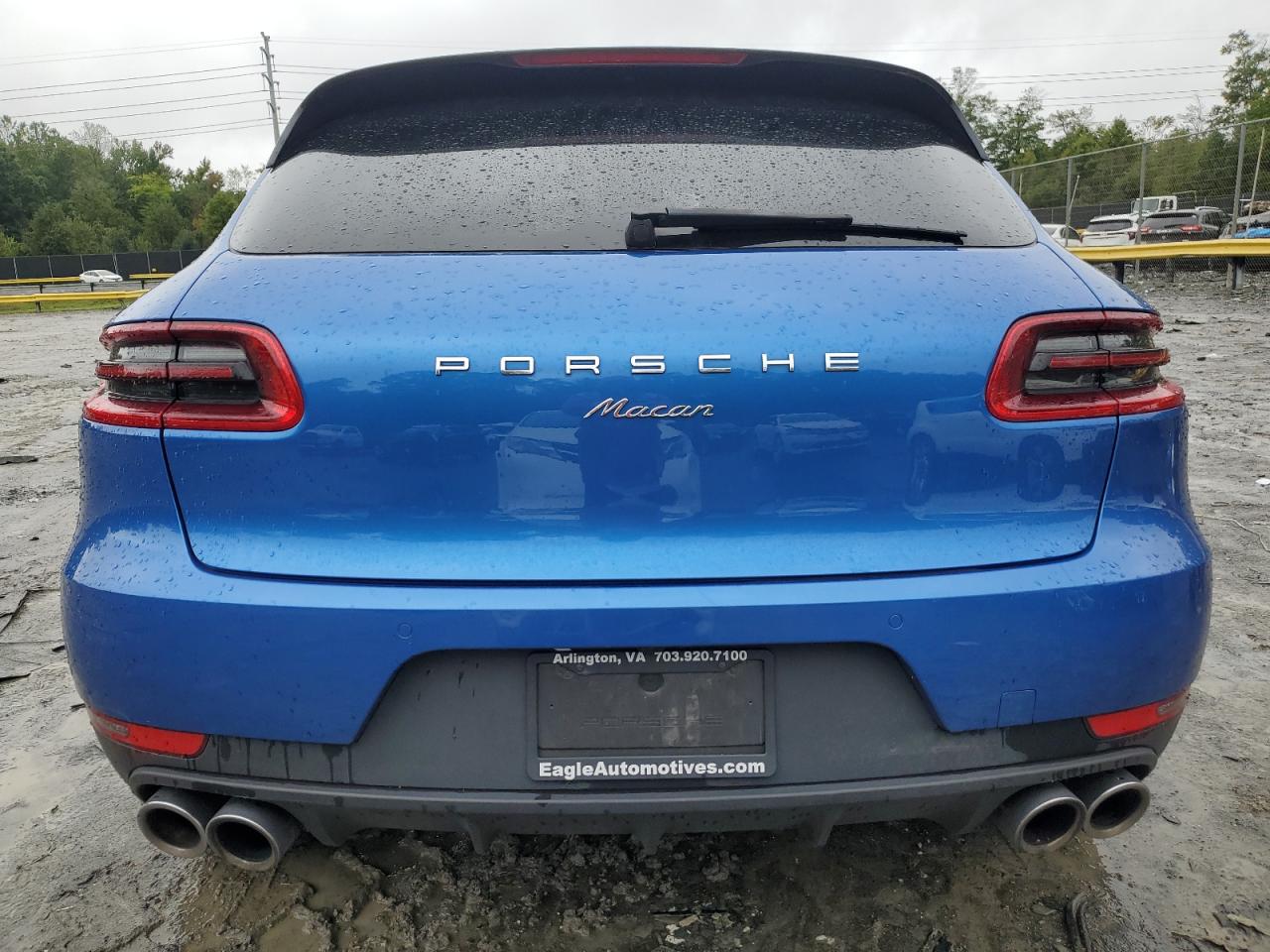 WP1AA2A56JLB14493 2018 Porsche Macan