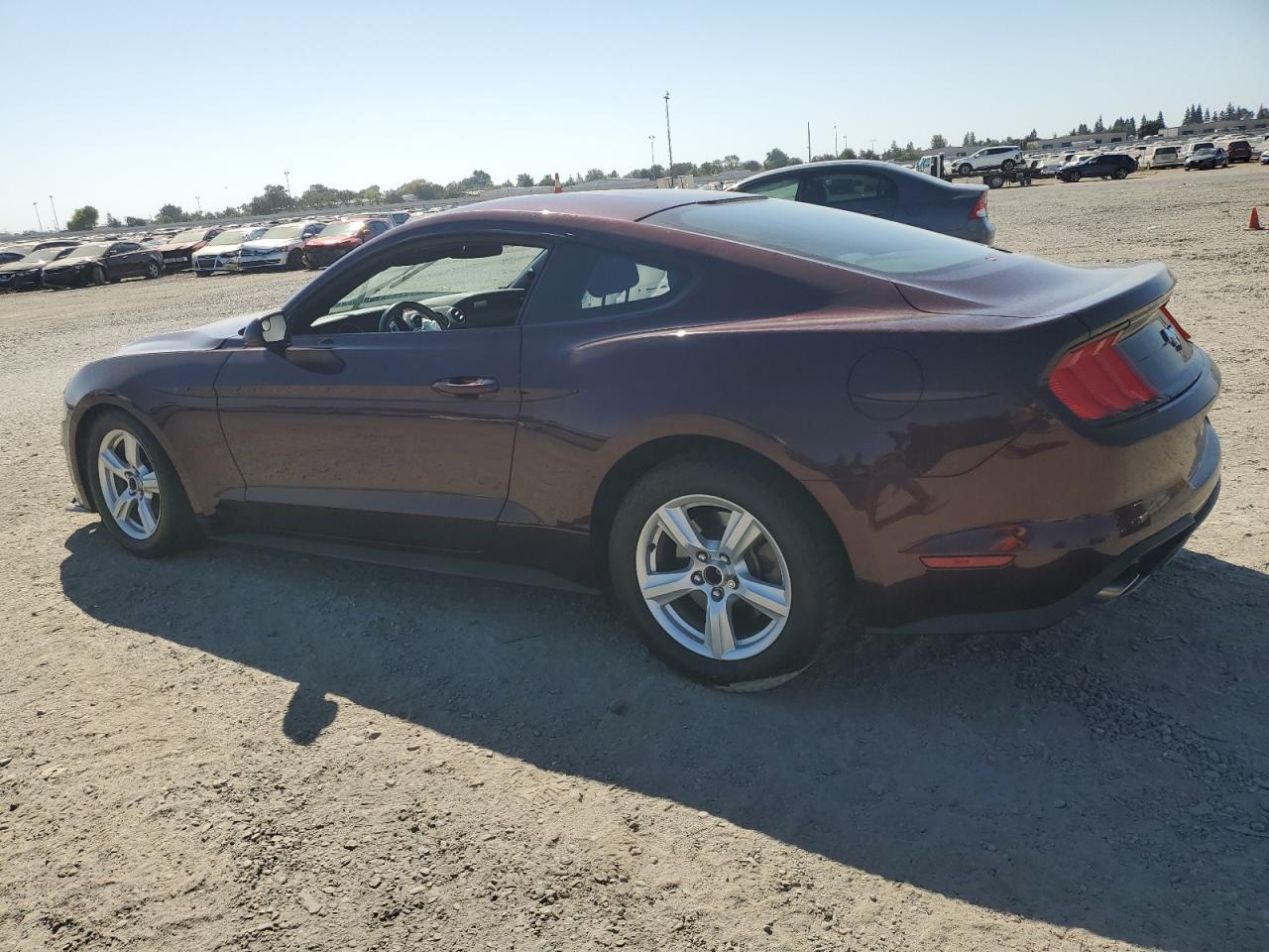 1FA6P8TH8J5172759 2018 FORD MUSTANG - Image 2