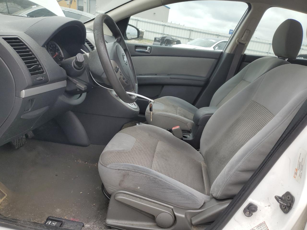 2010 Nissan Sentra - Image 7