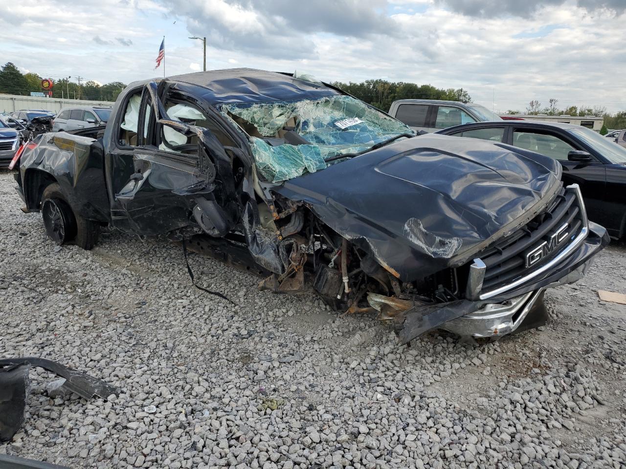 2011 GMC Sierra - Image 4