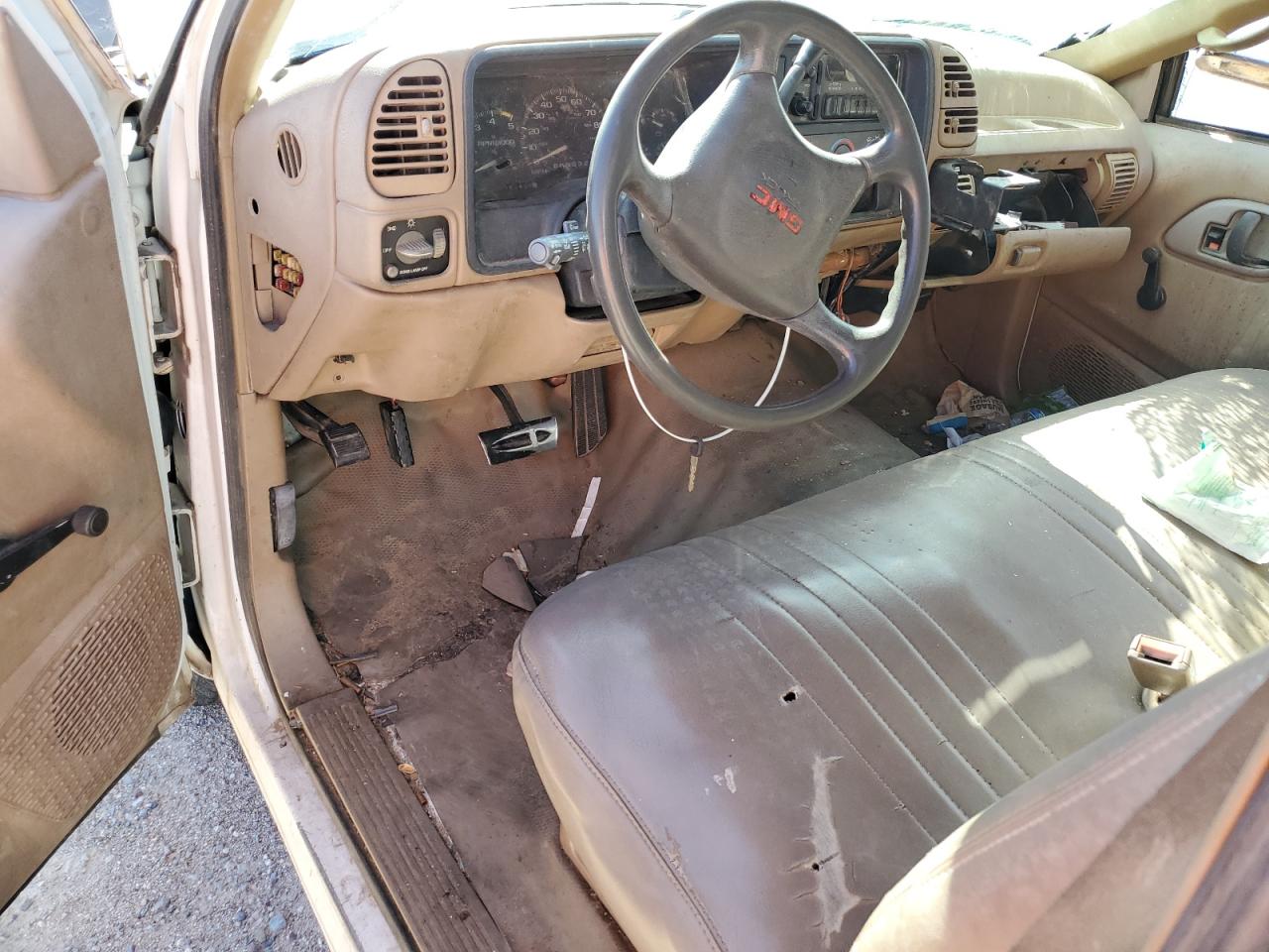 1995 GMC Sierra - Image 8