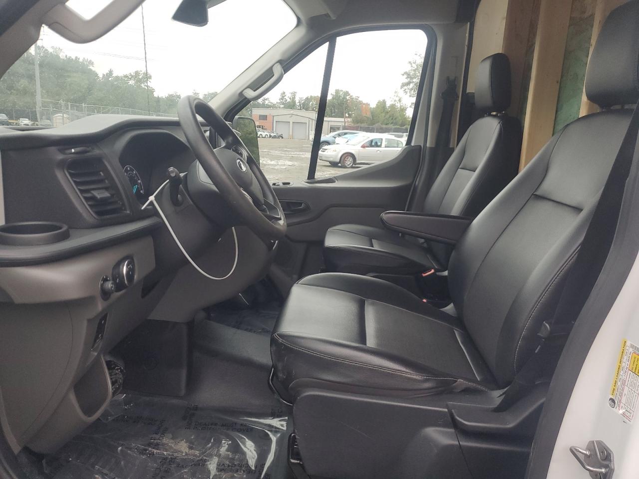 2022 Ford Transit T-250 VIN: 1FTBR1C86NKA25180 Lot: 71376954