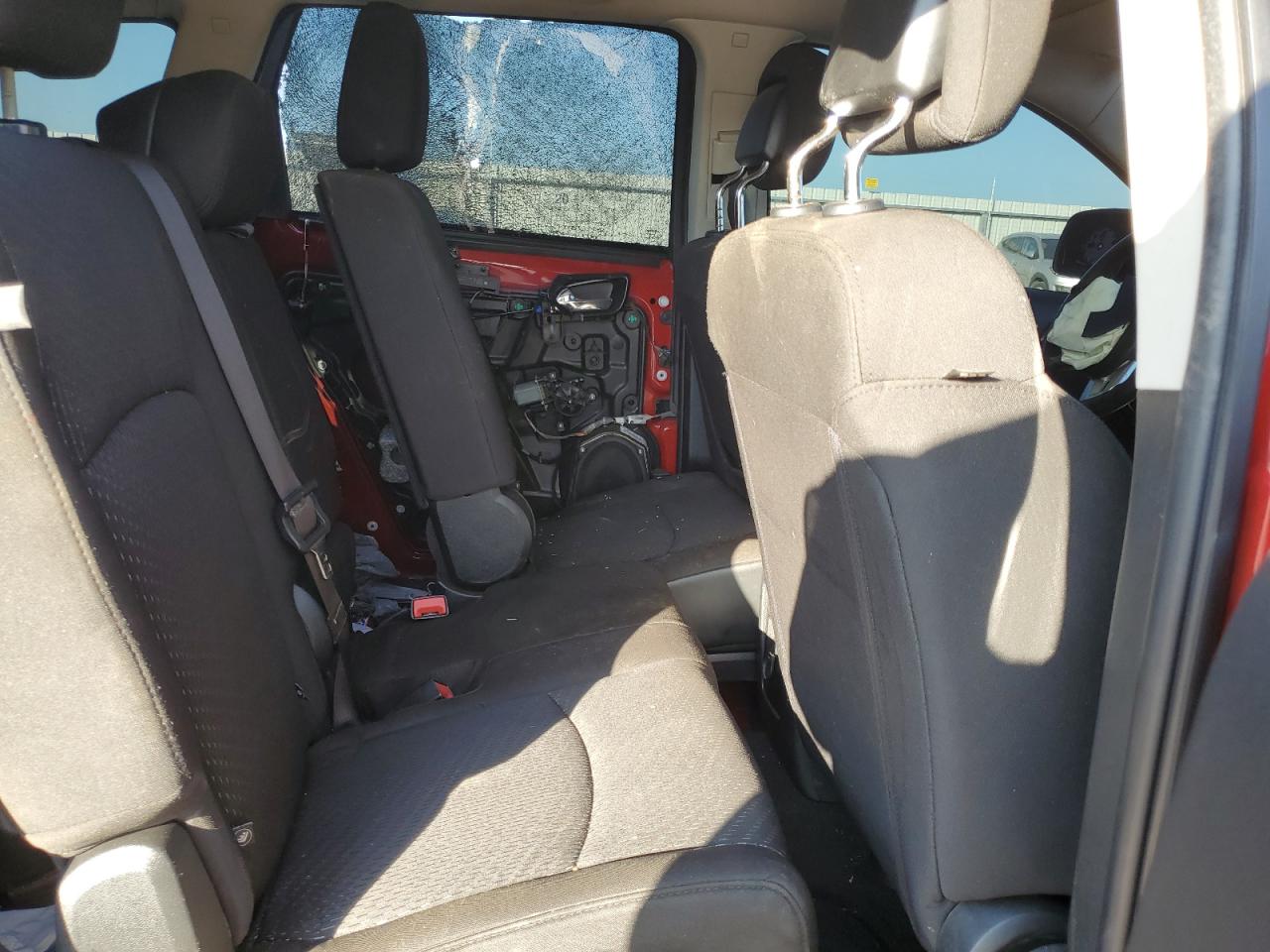 2019 Dodge Journey Se VIN: 3C4PDCBB7KT718170 Lot: 70863944