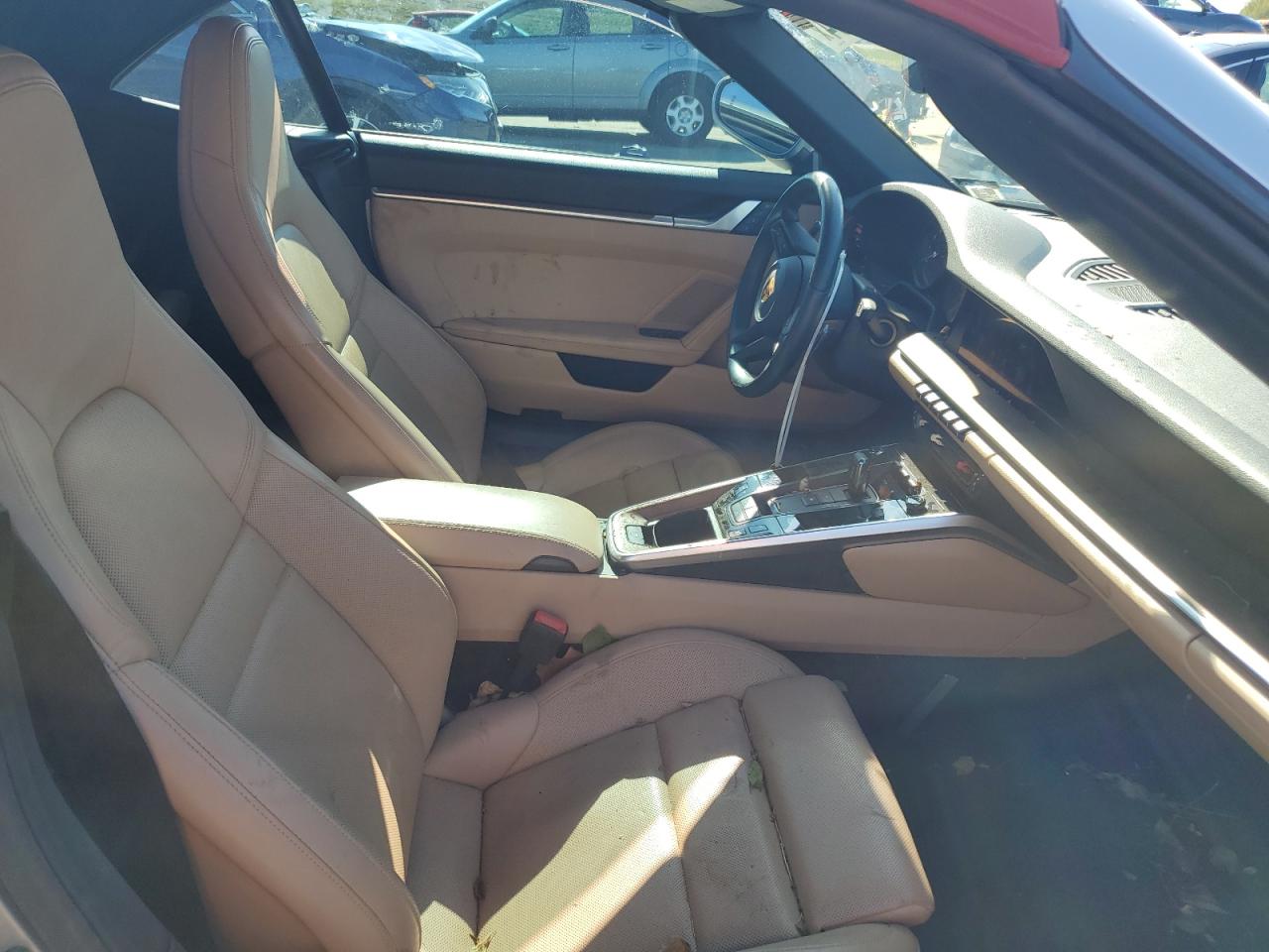2022 Porsche 911 - Image 10