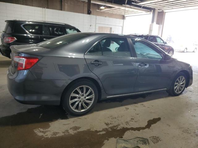 Седани TOYOTA CAMRY 2012 Сірий