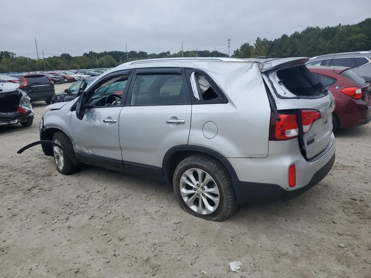 5XYKUDA76FG619401 2015 KIA SORENTO - Image 2