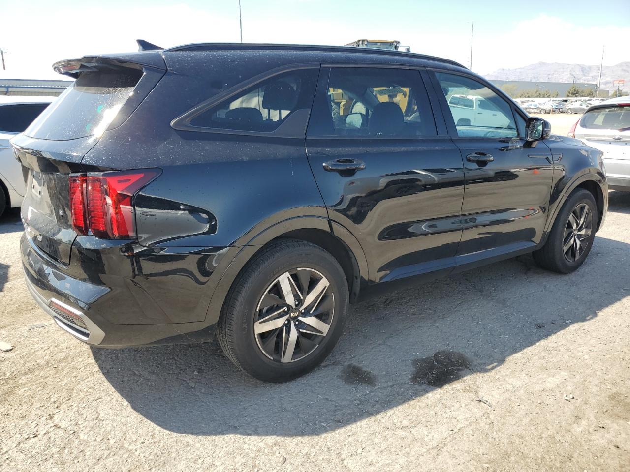 2021 Kia Sorento - Image 3