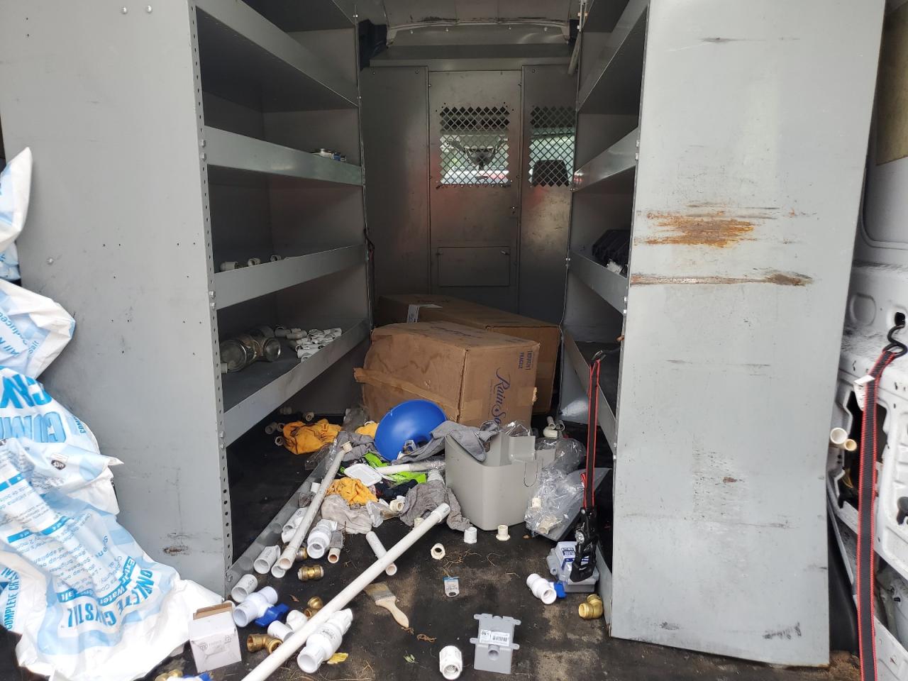 2018 Ford Transit T- VIN: 1FTYR2XM5JKA28783 Lot: 78333254