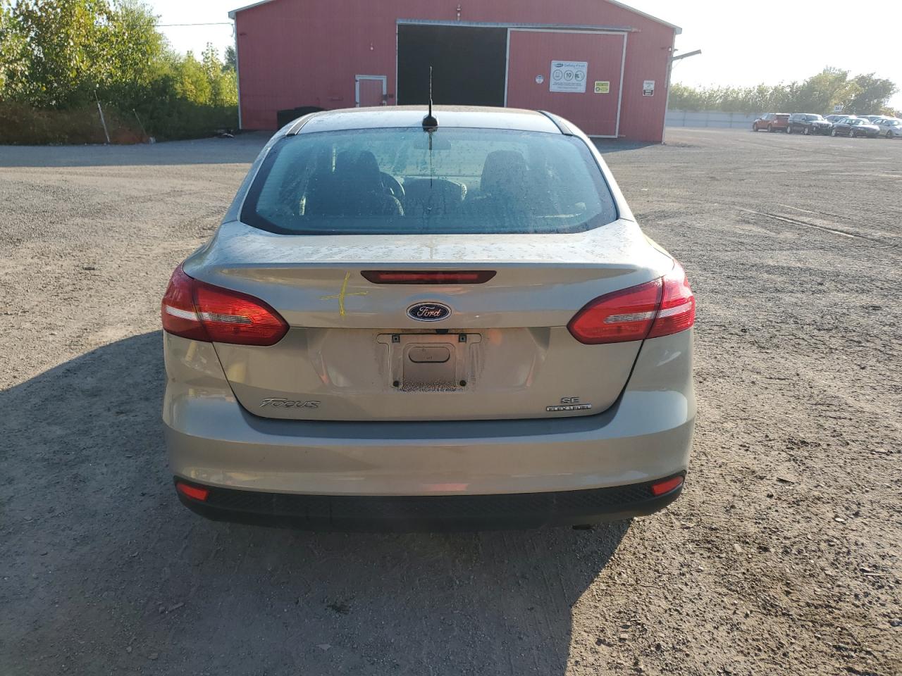 2015 Ford Focus Se VIN: 1FADP3F2XFL332211 Lot: 71646114