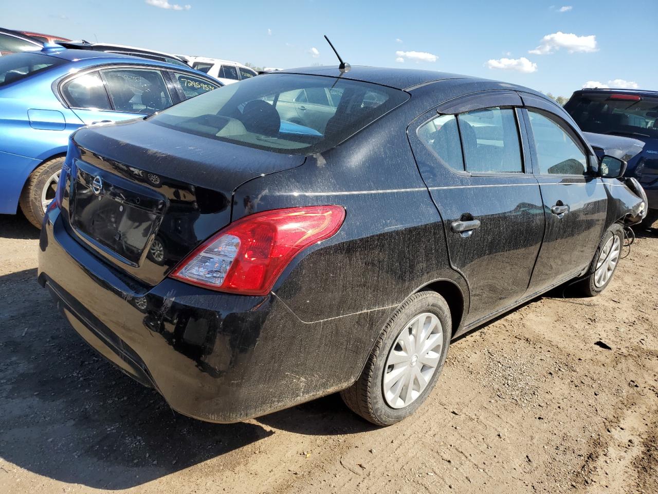 VIN 3N1CN7AP5GL833635 2016 NISSAN VERSA no.3