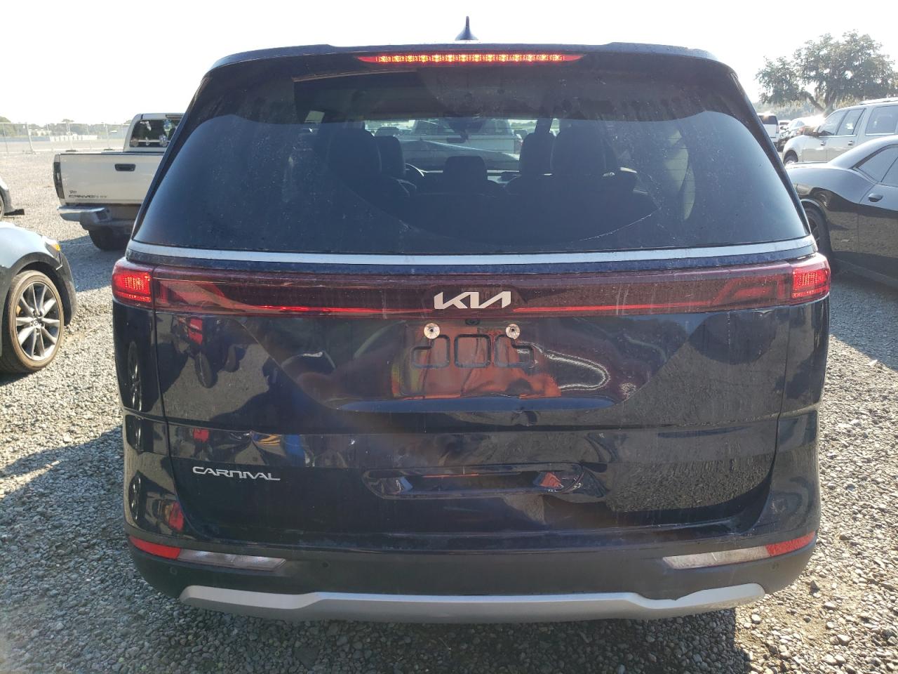 2023 Kia Carnival Lx VIN: KNDNB4H32P6213996 Lot: 72354174