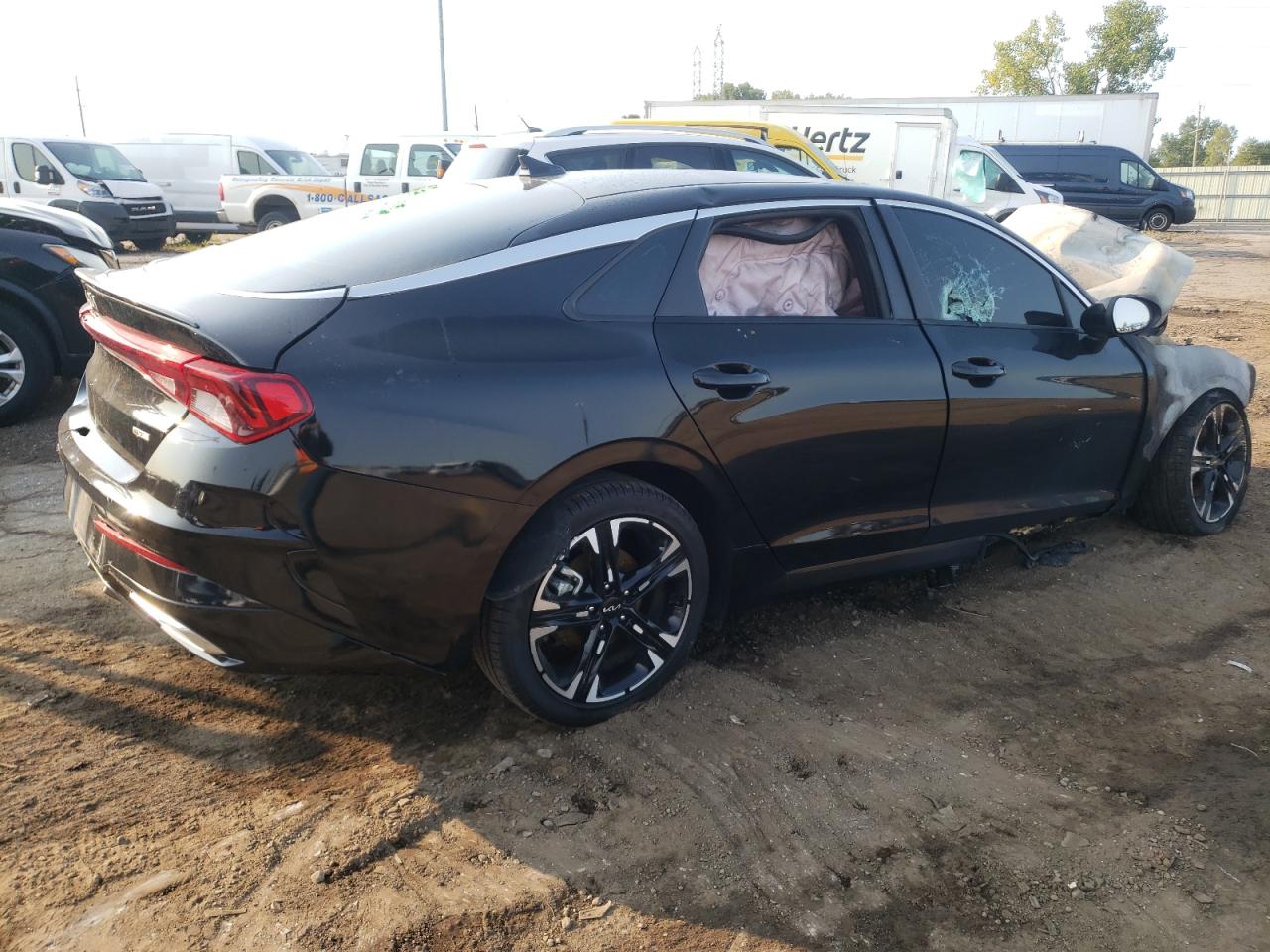 2024 Kia K5 - Image 3
