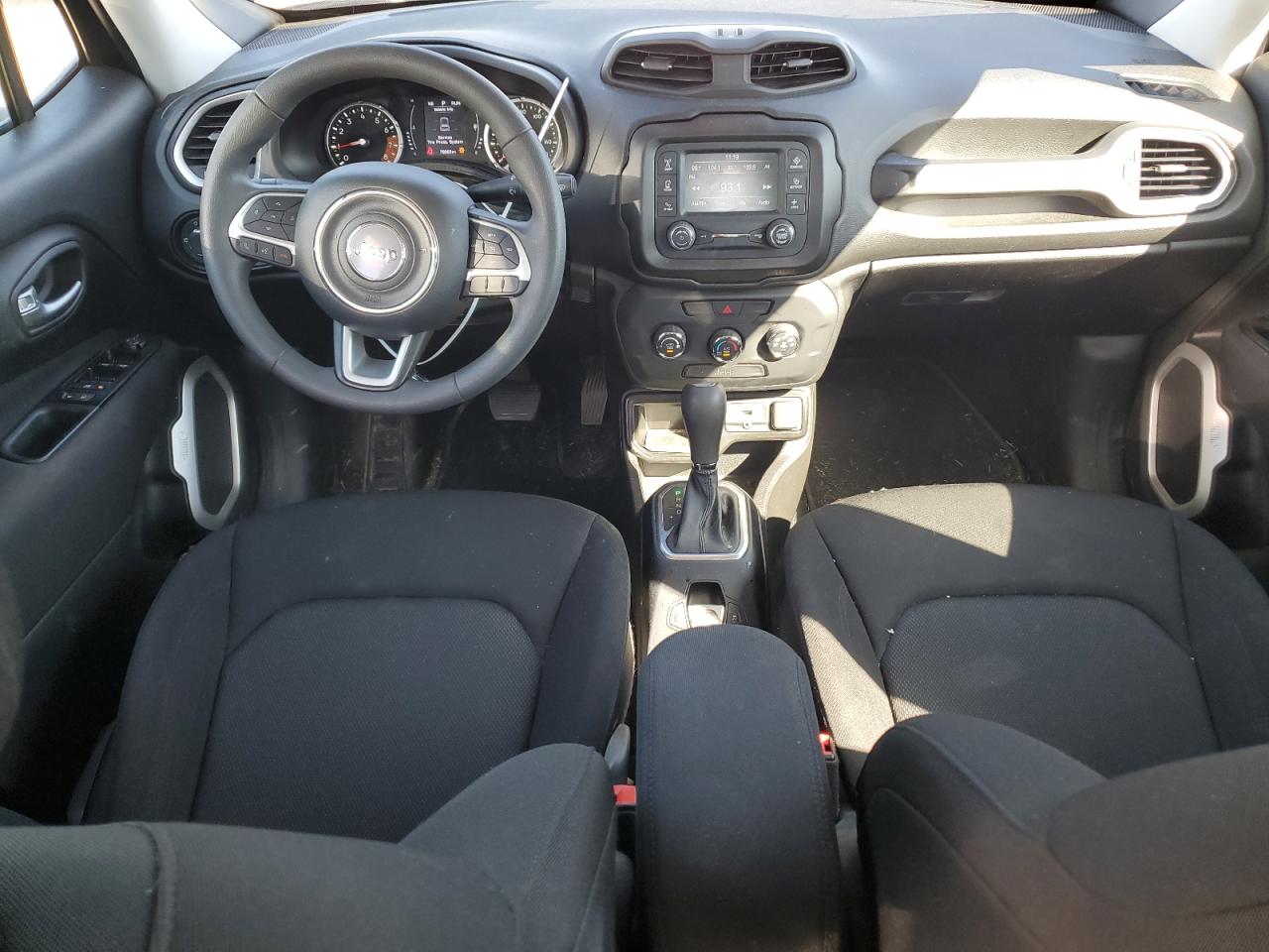 2020 Jeep Renegade - Image 8