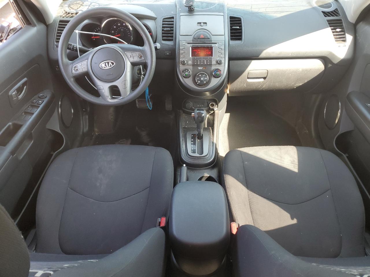 KNDJT2A21A7102391 2010 Kia Soul +