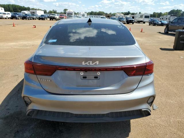 3KPF24AD1NE426808 Kia Forte FE 6