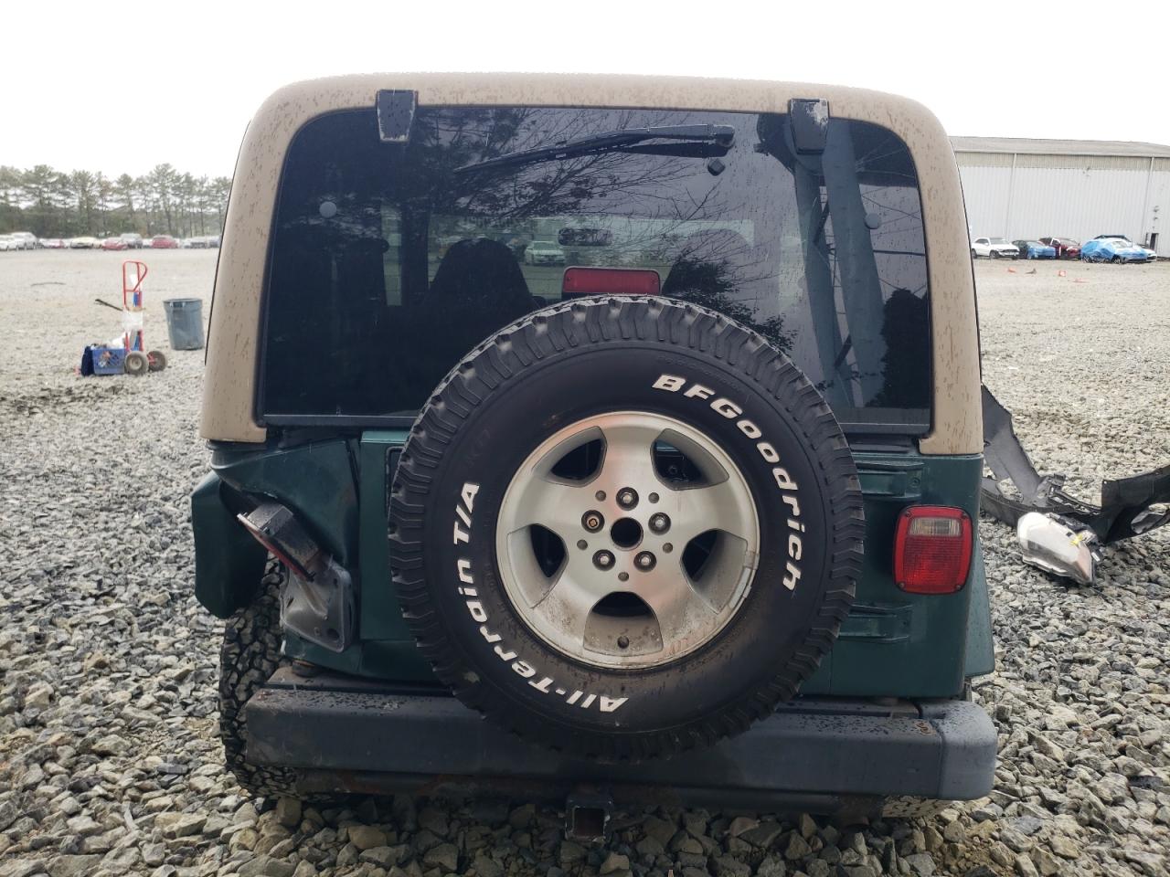 2000 Jeep Wrangler / Tj Sahara VIN: 1J4FA59S7YP704749 Lot: 72452454