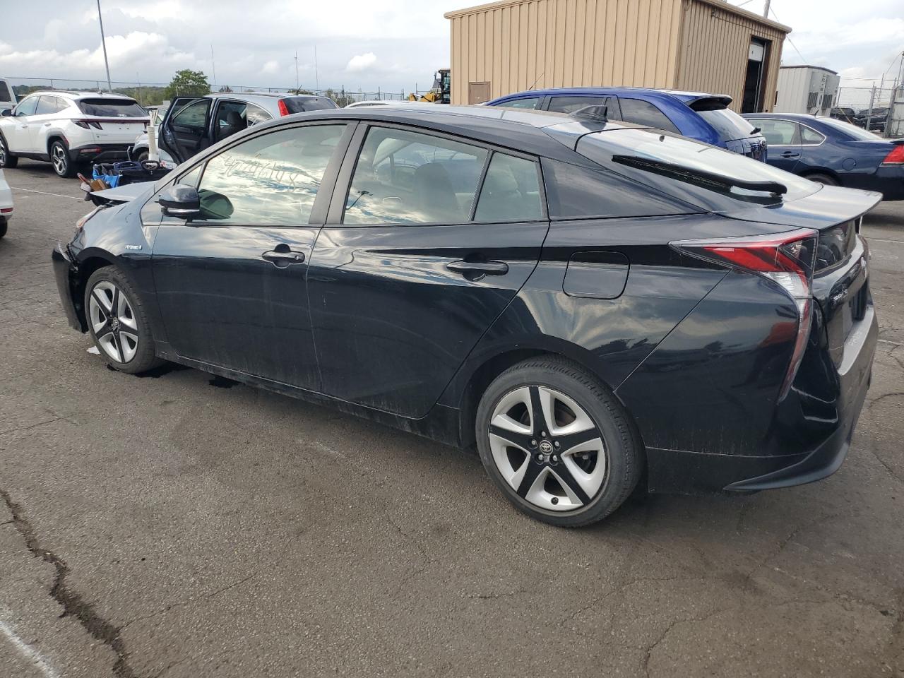 VIN JTDKARFU3G3003908 2016 TOYOTA PRIUS no.2