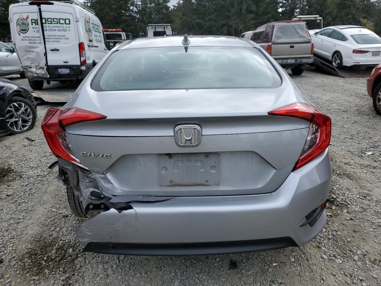 2HGFC2F79JH528572 2018 Honda Civic Ex