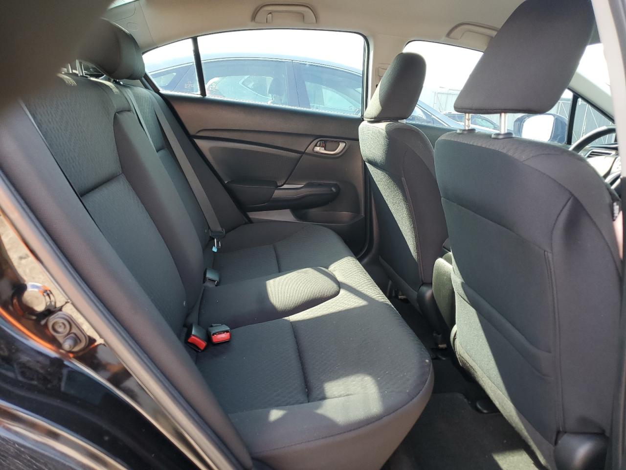 2HGFB2F76FH520150 2015 Honda Civic Se