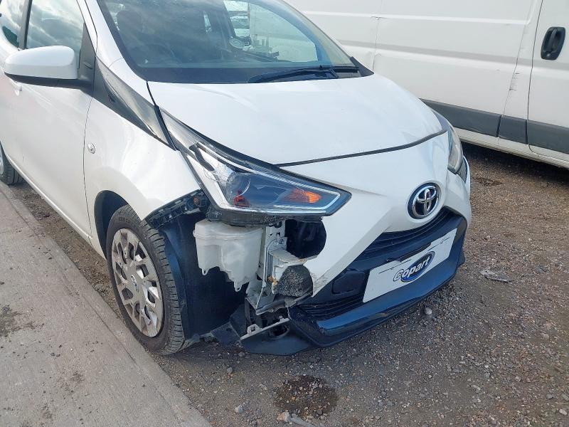 2020 TOYOTA AYGO X-PLAY VVT-I CVT 