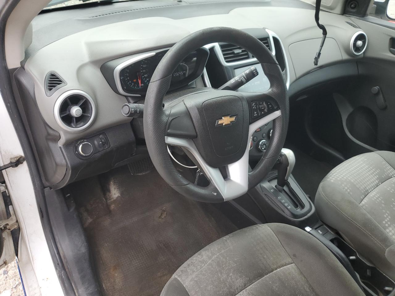 2017 Chevrolet Sonic VIN: 1G1JG6SH0H4153173 Lot: 81575775