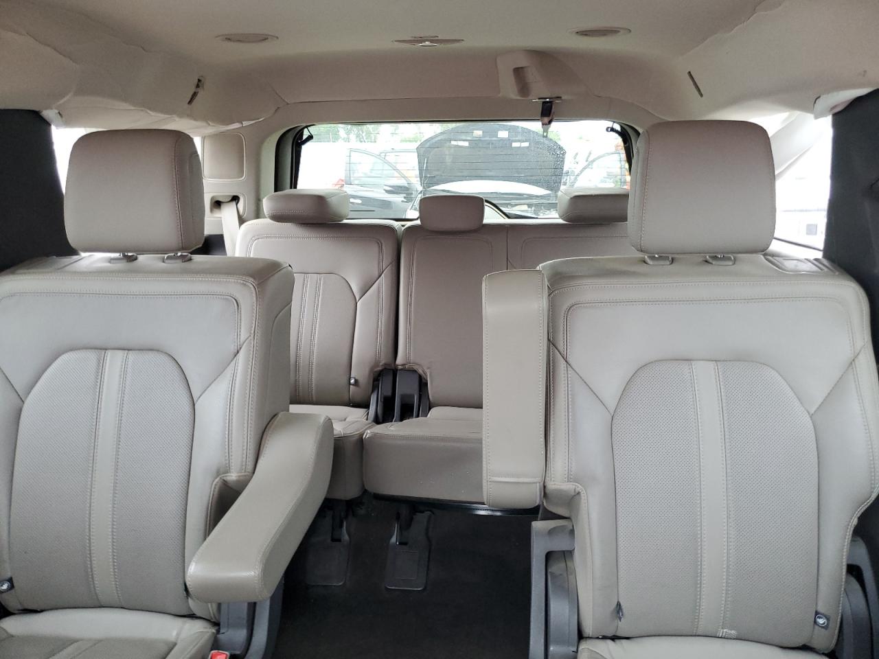 2019 Ford Expedition Limited VIN: 1FMJU2AT6KEA37939 Lot: 82117805