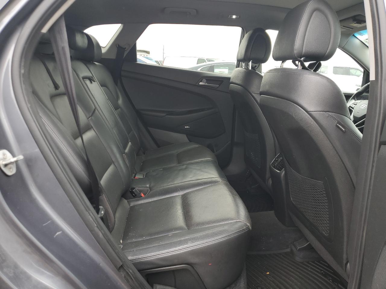 2017 Hyundai Tucson Limited VIN: KM8J33A23HU322371 Lot: 82114035